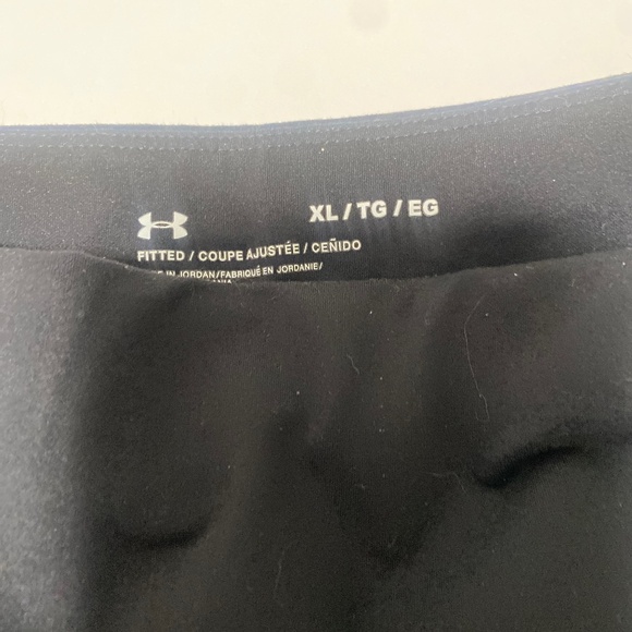 XL Under Armour Leggings - Picture 1 of 2